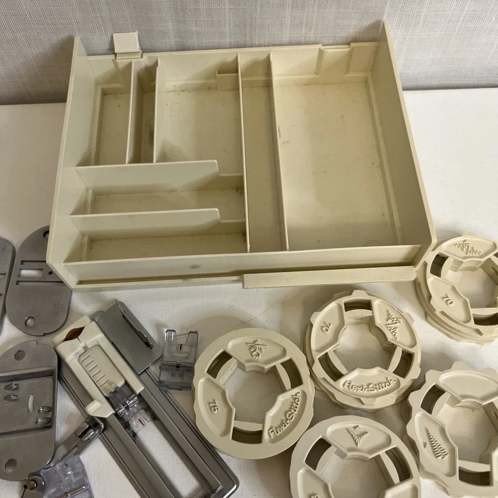 Singer Sewing Machine Attachments